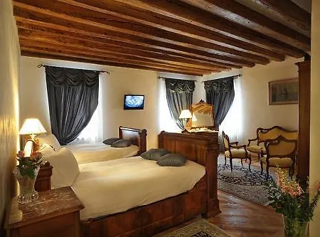 パーク カルぺナーダ ホテル ベッルーノ